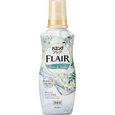  КАО Flair Savon de Savon Кондиционер-смягчитель для белья с изящным ароматом цветочного мыла и нотками жасмина и свежей зелени, бутылка с колпачком-дозатором 520мл. 1/16, фото 1 