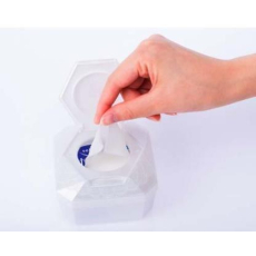  KOSE Влажные салфетки "Softymo" для снятия макияжа выравнивающие тон кожи с витамином С 52 шт., пластиковый бокс, фото 3 