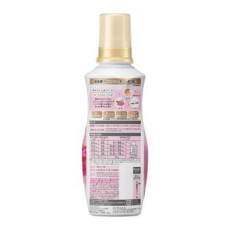  KAO Парфюмированный кондиционер для белья Humming Flair с ароматом цветов, персика и ванили, 520мл., фото 2 