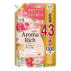 LION Aroma Rich Diana Кондиционер для белья с ароматом розы, сменная упаковка, 1300мл., фото 1 