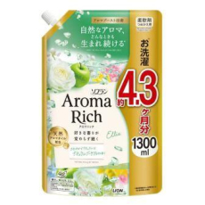  LION Aroma Rich Ellie Кондиционер для белья с яблочно-цветочным ароматом, сменная упаковка, 1300мл., фото 1 