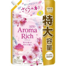  LION Кондиционер-ополаскиватель Aroma Rich Sakura для белья 950мл, фото 1 