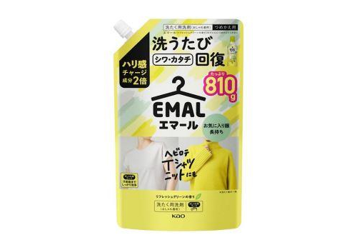  KAO Жидкое средство для стирки деликатных тканей Emal Refresh Green с ароматом свежей зелени сменная упаковка 810г., фото 1 