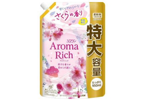  LION Кондиционер-ополаскиватель Aroma Rich Sakura для белья 950мл, фото 1 