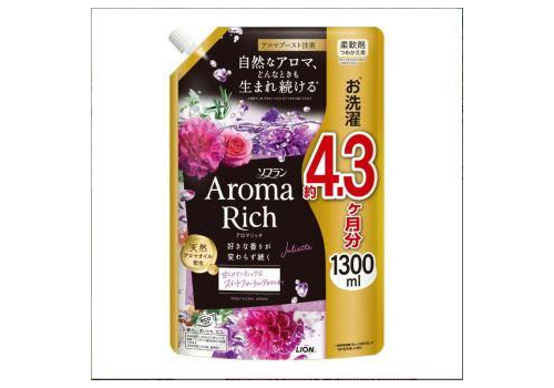  LION Aroma Rich Juliette Кондиционер для белья с фруктово-цветочным ароматом, сменная упаковка, 1300мл., фото 1 